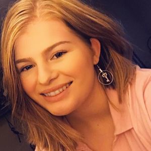 Meet your Posher, Sabrina